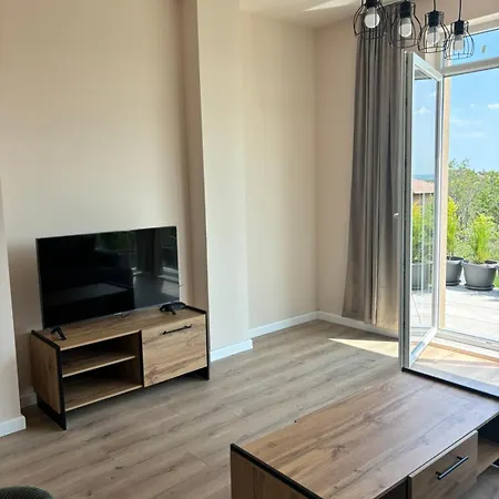 Marron Villa Priseltsi
